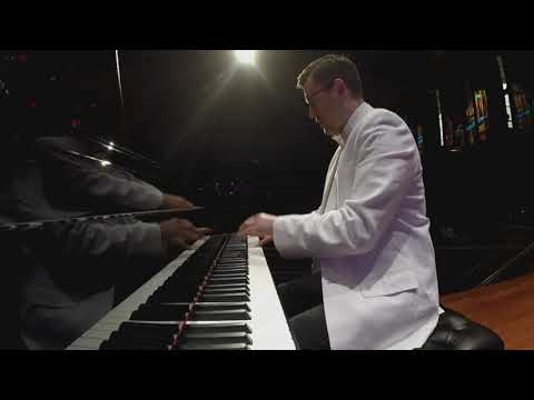 Andrew Staupe Plays Liszt