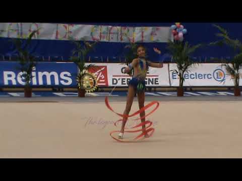 Basma EL YAZAD ruban - 2014 Gala de charité Reims 16 février