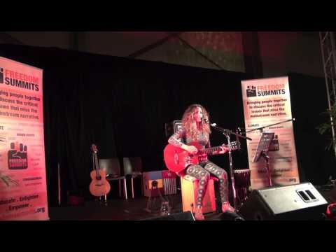 One - Lucy Gallant - live at Freedom Summit