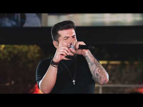 Video thumbnail for Dividindo Espaço (Ao Vivo)