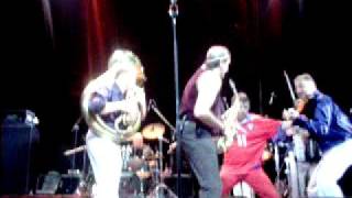 Emir Kusturica &amp; TNSO en Chile - Upside Down