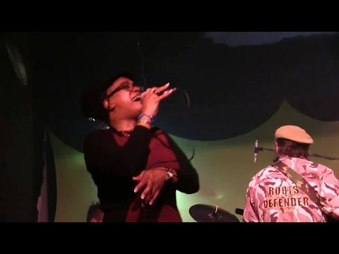 "Guide and protect" - Sister Aisha & Black Steel @ Napoli