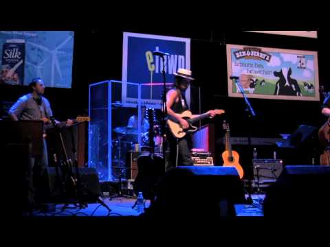 eTown webisode 14 - Jackie Greene performance - "Medicine"