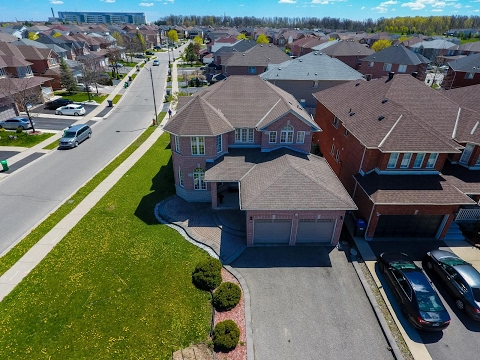 73 Mapleview Avenue Brampton, Inder Singh