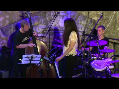 Finger Snap Trio feat. Tina Vukov - No more blues