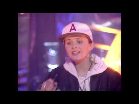 Beats International feat Lindy - Dub be good to me (First Performance) -  TOTP  - 08 02 1990