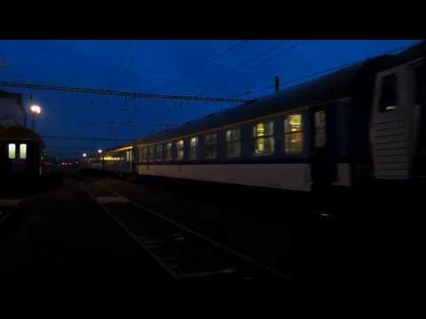 Odjezd vlaku R 619 Chomutova a příjezd vlaku Sp 1673 - Chomutov, 11. 4. 2013