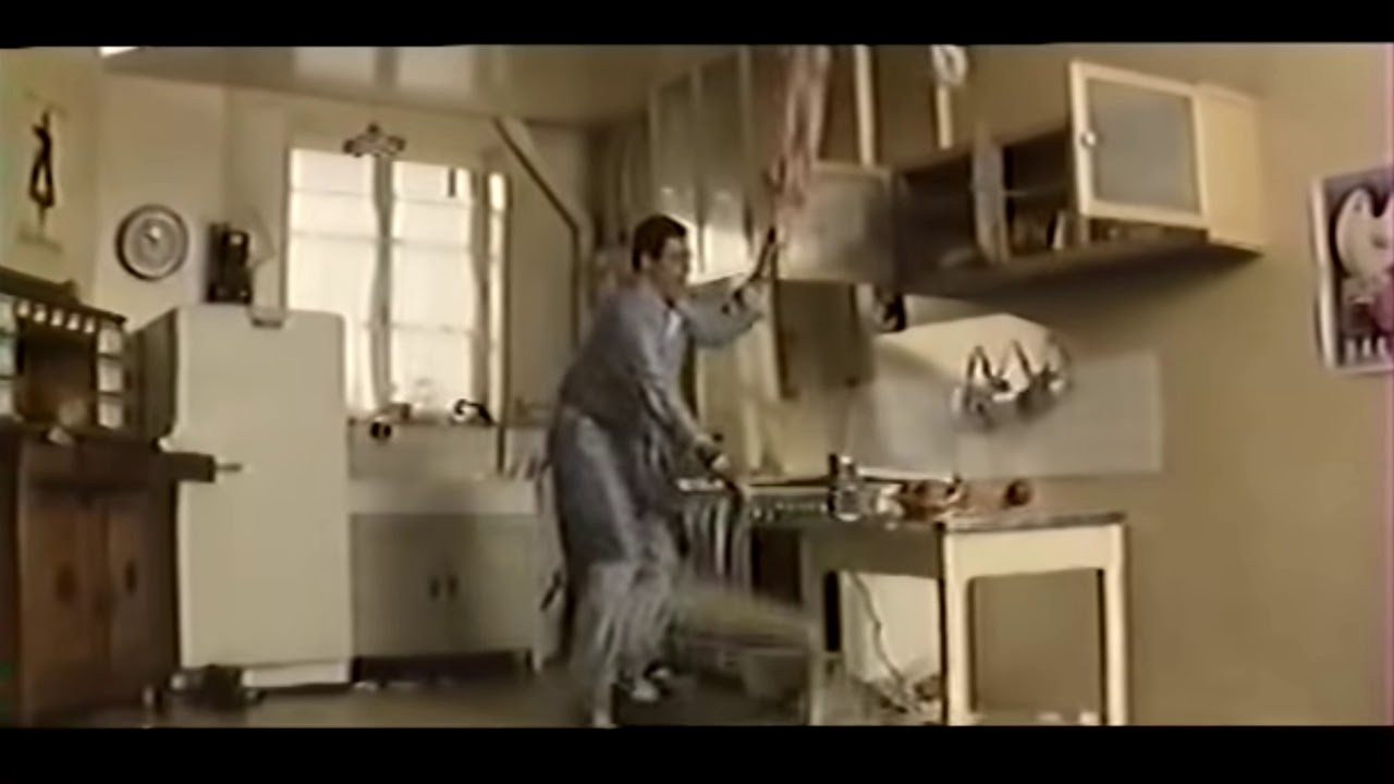 Miniature de la vidéo Par où t'es rentré ? On t'a pas vu sortir - Cours de gymnastique et fitness ! du film Par où t'es rentré ? On t'a pas vu sortir