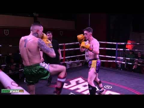 Sam Lynch vs Eamon Cocoran - Cobra Muay Thai Event 7