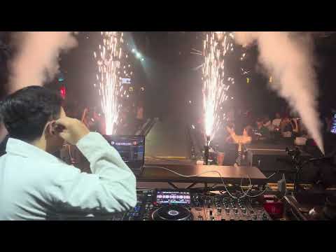 ANDHIKA TRIPUTRA LIVESET AT HW SUPERHOUSE PASKAL BANDUNG