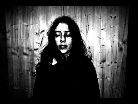 Black Spring - Love at first sight GUITAR DRONE/FEMALE VOCALS