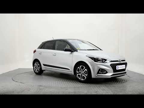 Hyundai i20 Active Deluxe 5DR 2tone - Image 2