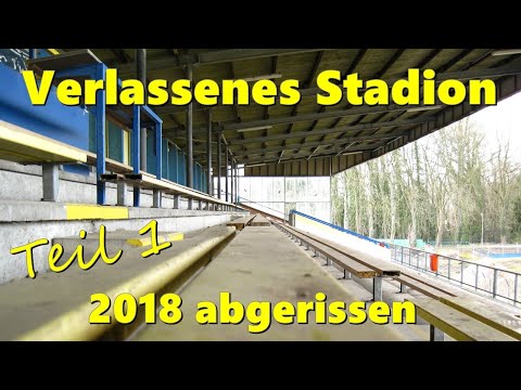 Das verlassene Stadion 1/2/ Hier wurde 2.Liga gespielt Foto Edition
