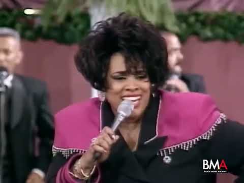 "I Hear the Music in the Air" x Vickie Winans, Live in Detroit II
