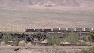 preview picture of video 'BNSF with Warbonnet near Newberry Springs, CA - 6/16/10'