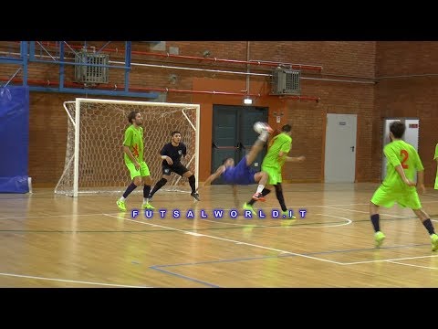 .... rovesciata e . . . .    di Gabriele Migliano ( Milano Calcio a 5 )