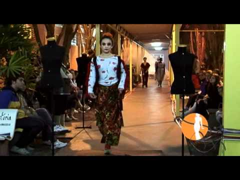 4º Mostra Moda 08-06-2011.wmv