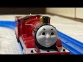 James Works It Out Tomy Thomas Friends ジェームスのたいあたり