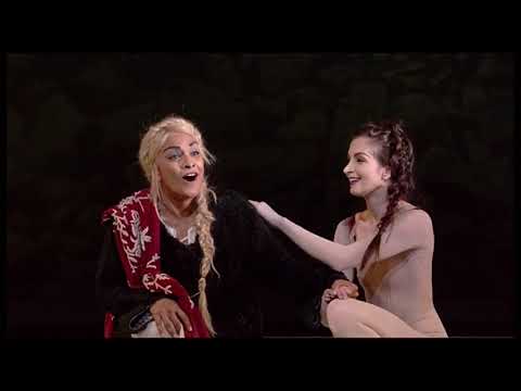 Lauren Cuthberson - Danielle de Niese