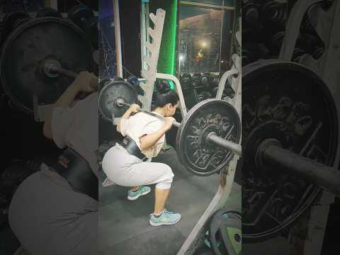 strengthening My Legs for upcoming Dance videos | Beast mode #squats #girlpower #dance #viral