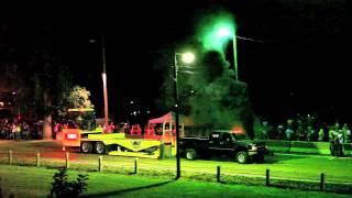 preview picture of video 'Plain City Steam Show 2011, Trucks Drag Race'