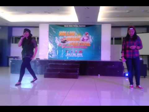 Venisse and Mina at Hallyu Music Festival