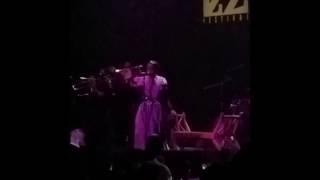 Feeling Good (Nina Simone Tribute) (Live)- Ms. Lauryn Hill