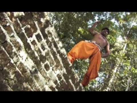 Muni Tharisanam (PG)  - Mannia Kakkum Kottai Muni