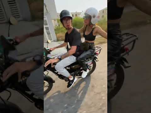 La tukki en mototáxi #comedia #humor #videosdecomedia #humorlatino