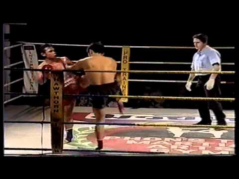 Sanapar Noi v Aoh Hayashi. World Title Defence