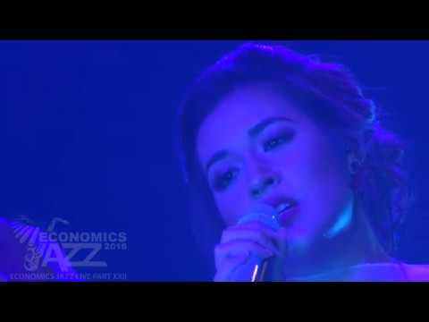 PEABO BRYSON FEAT RAISA BEAUTY AND THE BEAST#ECONOMICS JAZZ LIVE KE 22 TAHUN 2016