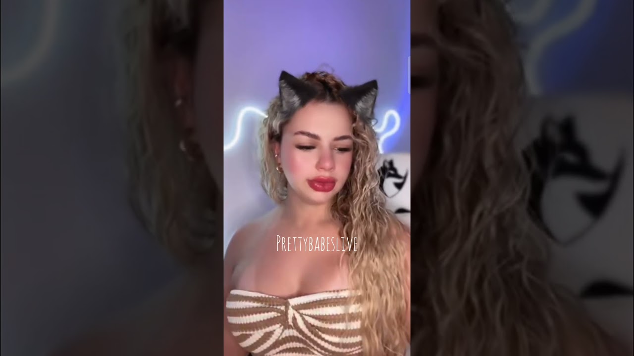 Pretty babes live 🧡 2k 185 #periscope #livestreaming #live #broadcast 