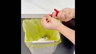 Skladací odpadkový kôš na kuchynské dvierka – 6 l (hnedá varianta)