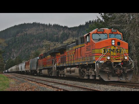 Grain train in the rain: PSAP Eastbound from Oakville to Centralia