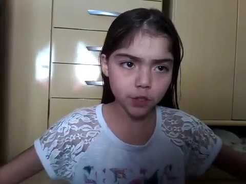 Menina de 11 anos canta Rap Lord e humilha sua melhor amiga 
