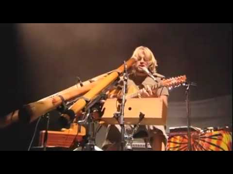 Amazing musical performance Video  - Xavier Rudd
