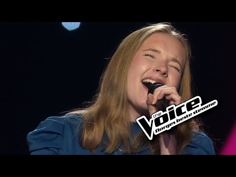 Erica Frelsøy Aune | As the World Caves In (Matt Maltese) | Blind auditions | The Voice Norway