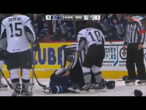 Joe Whitney vs Nelson Nogier