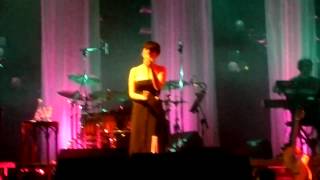 Arisa - L&#39;amore è un&#39;altra cosa (Live @ Teatro Bellini di Napoli) HD - 15/05/2012