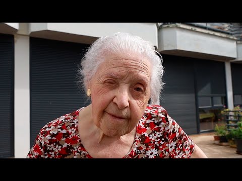 Estella homenajea a Carmen De Miguel, centenaria de 101 años, en el Día de la Persona Mayor