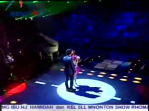 Pertemuan - Ayu Ting² ft Rizal Armada (Soneta Live, MNCTV 27-10-2011)