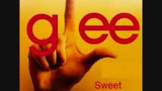 Glee - Sweet Caroline [HQ]