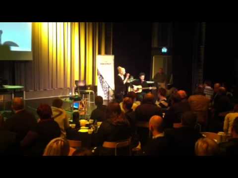 Kirstin Hansen & Oddmar Nielsen - Trouble