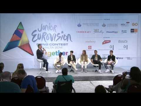 ESCKAZ live in Malta: Julia (The Netherlands) press-conference (PBS)