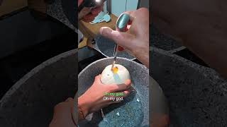 Buying an Ostrich Egg and Cooking it in Kenya 🇰🇪