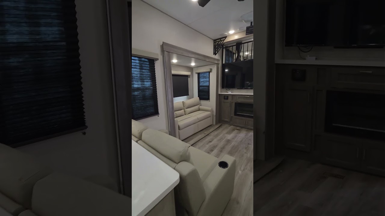 2026 Coachmen Catalina Destination w/Loft 44CONDO DESTINATION TRAILER