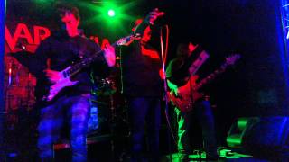 en este viaje (cover almafuerte) FLOR DE ESPADAS