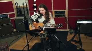 Laura Jane Grace covers Michael McDonald (and The Cure)