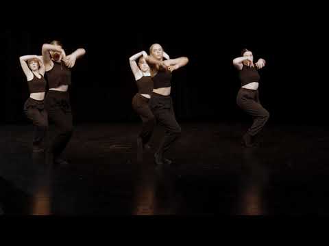 Höst21 feminine vibes Måndagar 20 15 och 18 45