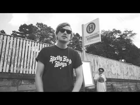 Dexter ft. Retrogott - Am Flughafen (Hubert Daviz Remix)